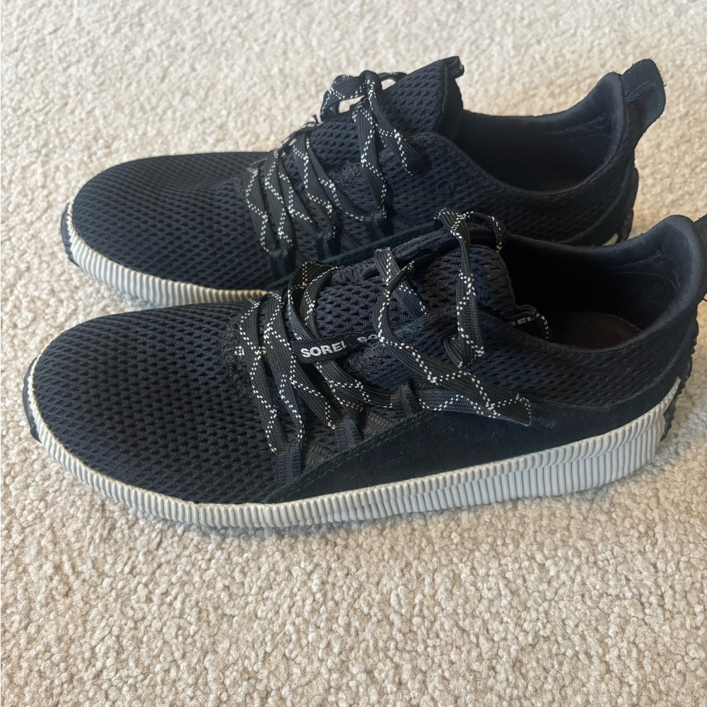 Sorel Women's Black and Gray Sneakers